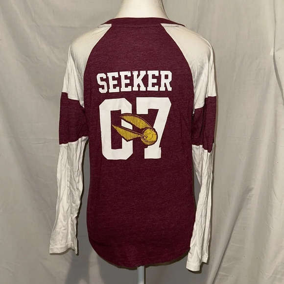 maroon & white Harry Potter "Seeker" graphic long sleeve shirt size large - Picture 2 of 4
